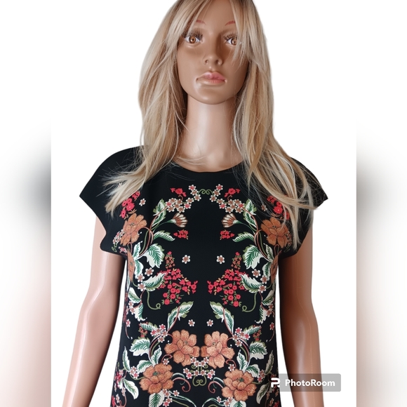 Zara Dresses & Skirts - ZARA floral spring dress